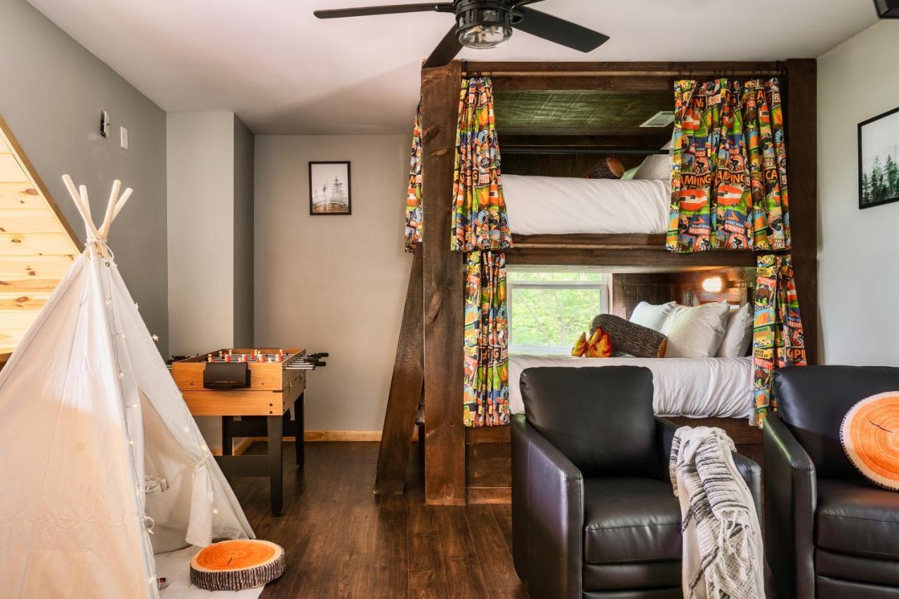 Mountainside - New Luxury Cabin-Fire Table-Hot Tub-3 Pools-Ps5-Bears Gatlinburg Exterior foto